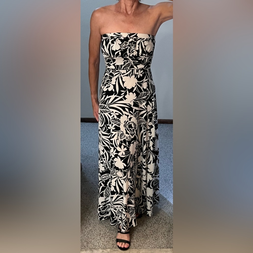 White House Black Market maxi full length strapless party dress size Small